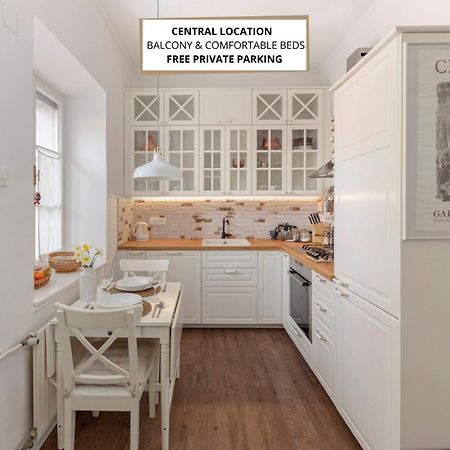 Historical Caserne Apartment Любляна Экстерьер фото